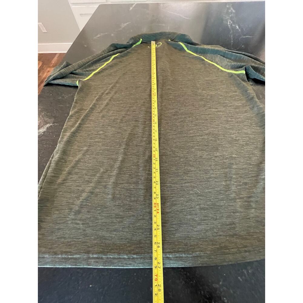 Under Armour Green and Neon 1/4 zip long sleeve Heat Gear Large - Picture 5 of 9